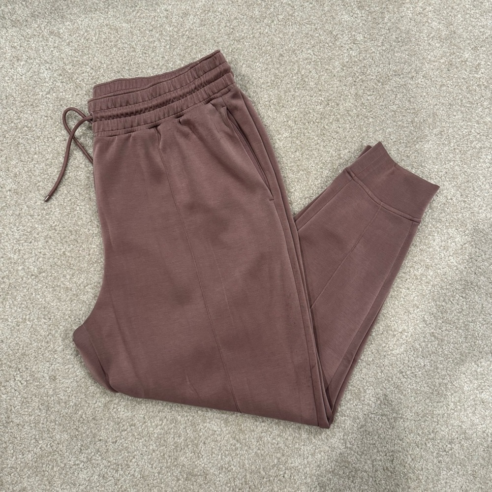 All in Motion Women’s Jogger Pants - Brown